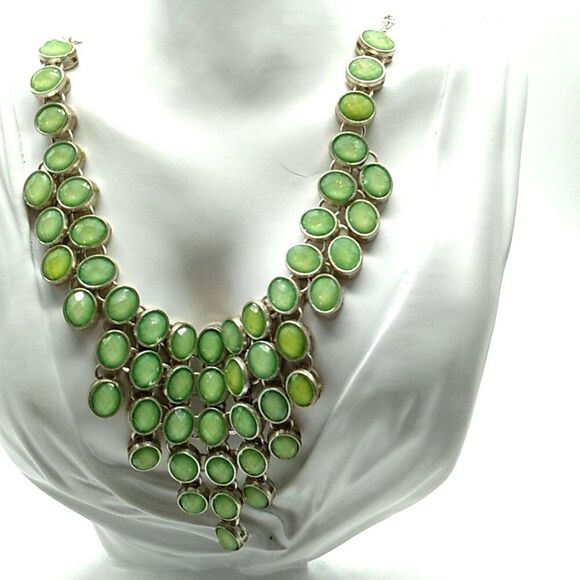 Green & Silver-tone Faceted Iridescent Faux Stone Necklace - Picture 11 of 15